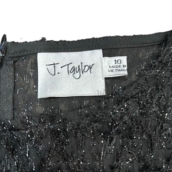 J. TAYLOR *NWT* Black Beige Shimmer Metallic Eyelash Fit and Flare Soft Textured - Picture 3 of 8